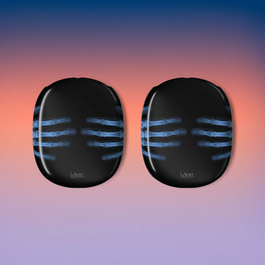 Grasp AirPods Max Case